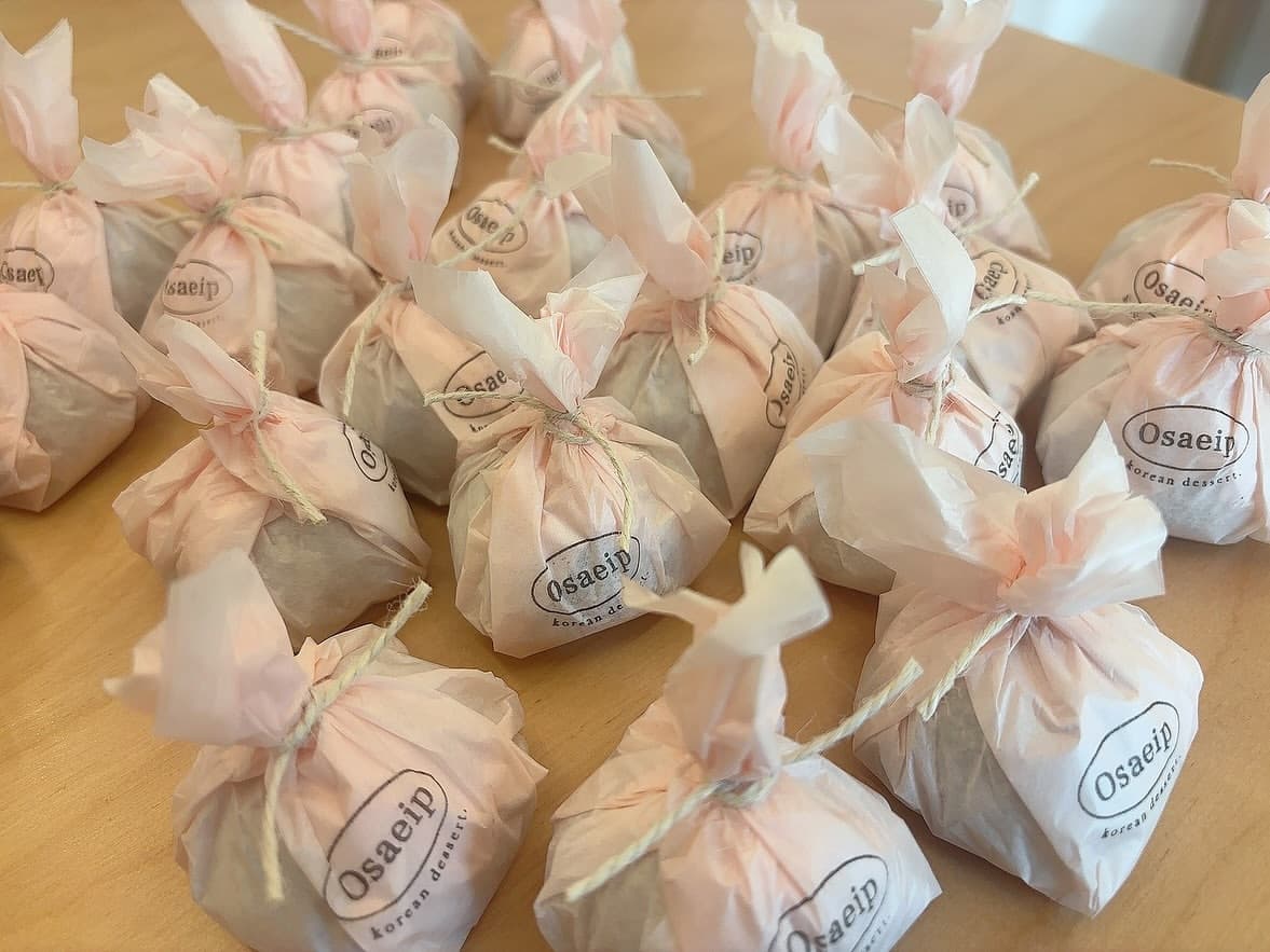 문구 커스텀·패키지 선택·1:1 상담